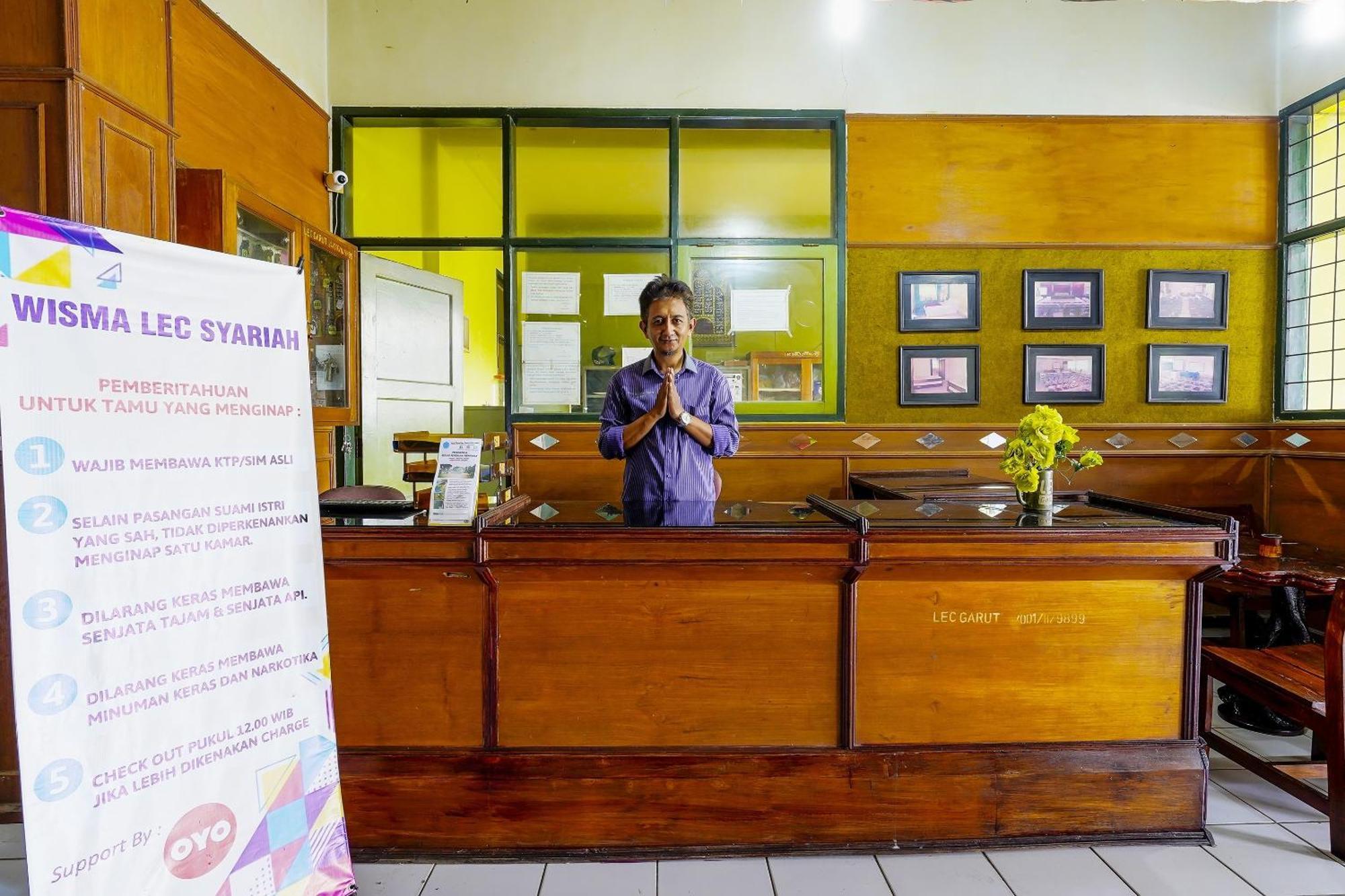 Spot On 91064 Wisma Lec Syariah Garut Eksteriør billede