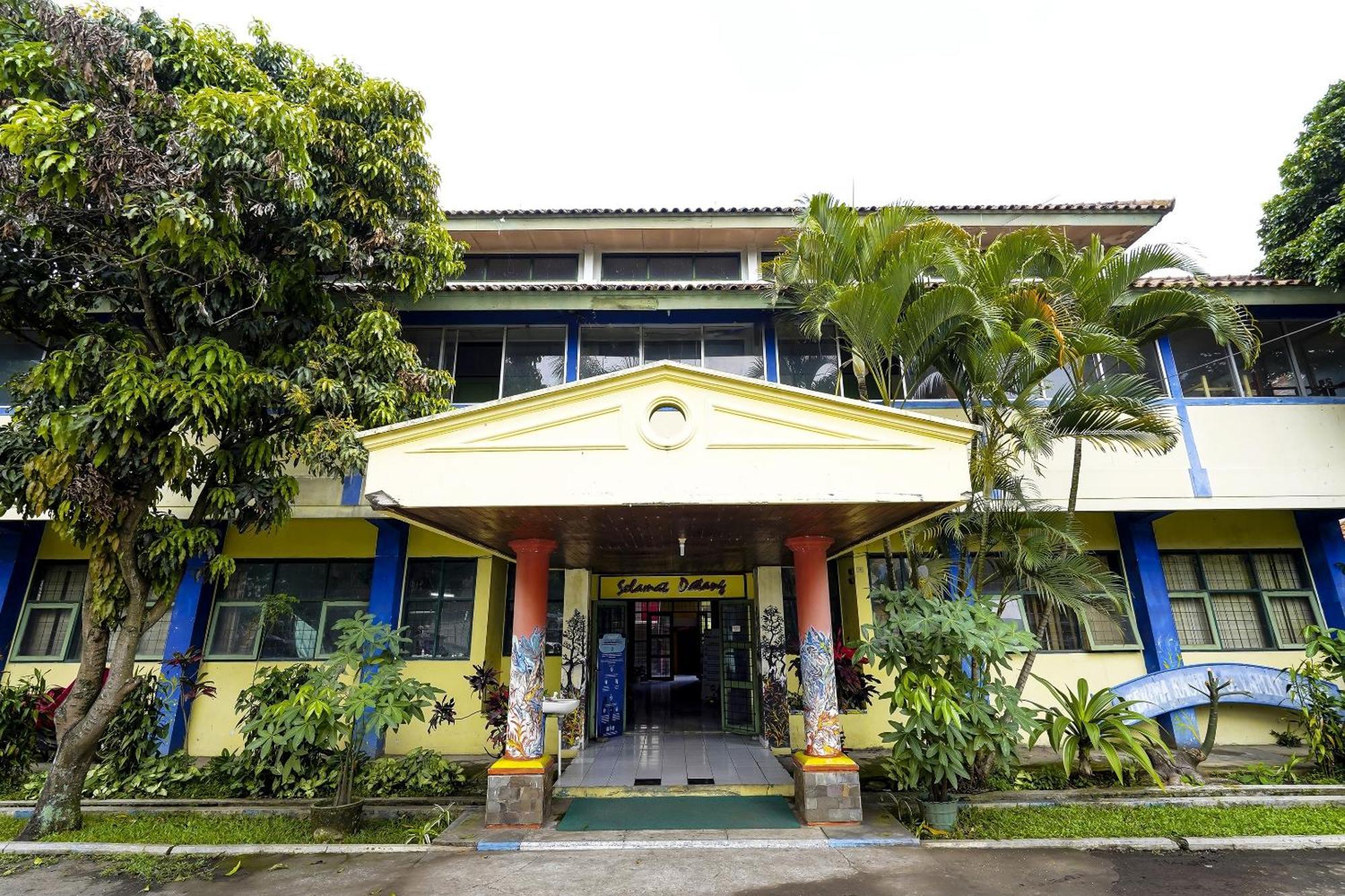 Spot On 91064 Wisma Lec Syariah Garut Eksteriør billede
